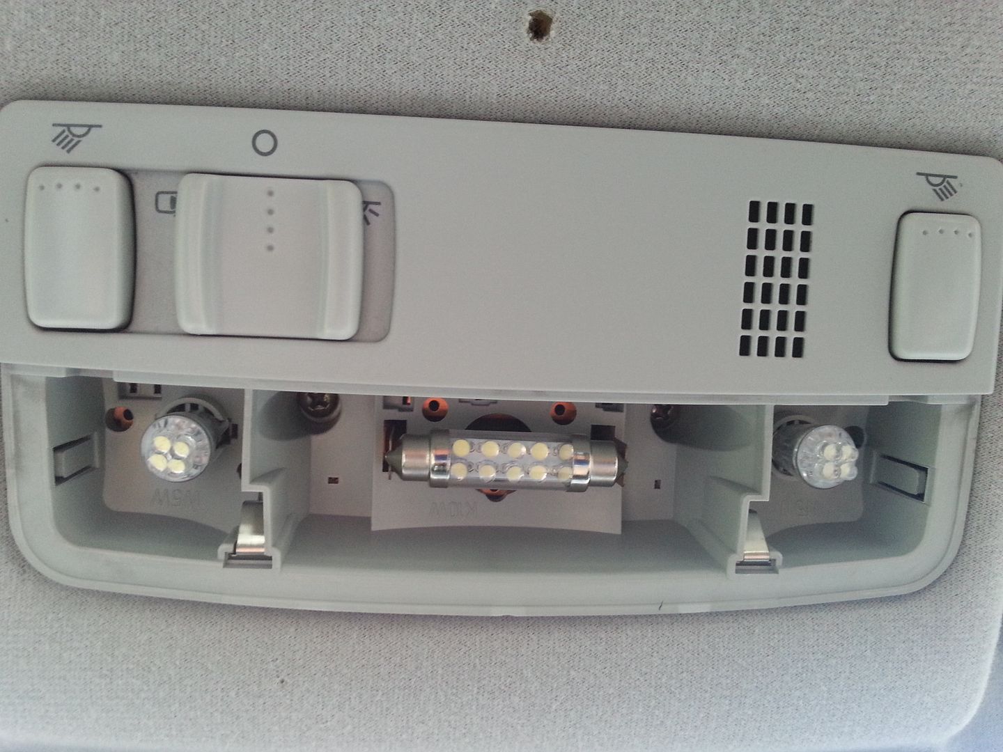 Interior Light bulb upgrade Skoda Octavia Mk I BRISKODA